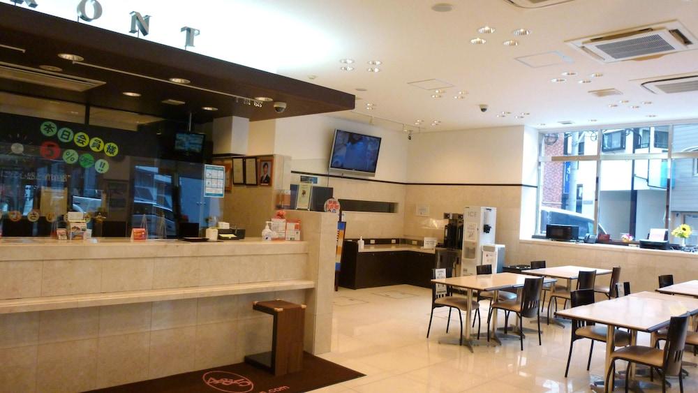 Toyoko Inn Fukuoka Tenjin Екстериор снимка