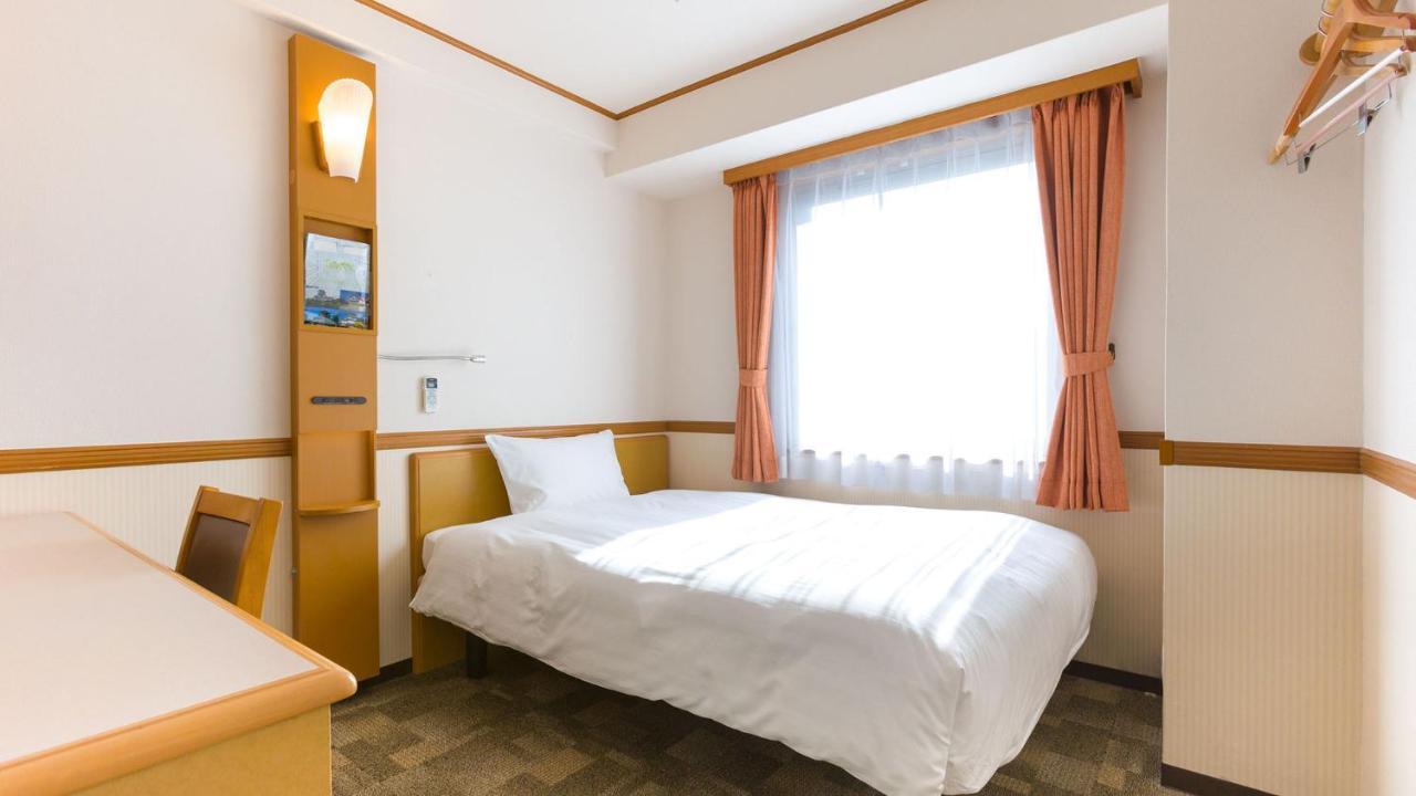 Toyoko Inn Fukuoka Tenjin Екстериор снимка